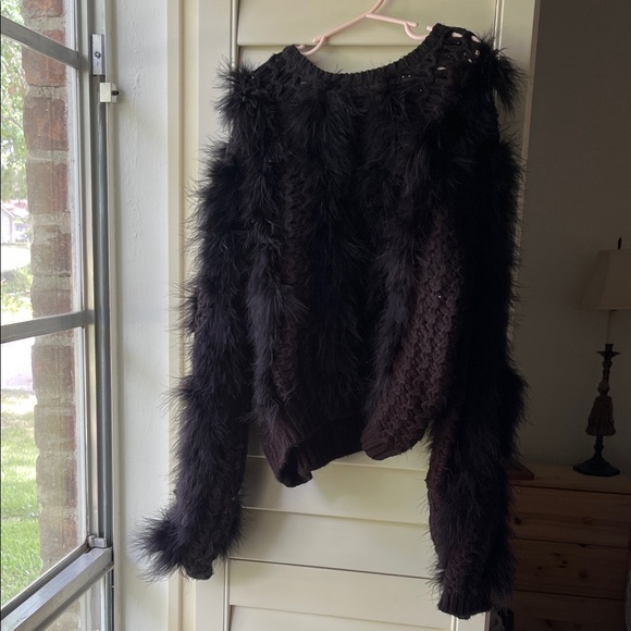 Women’s Topshop Size 4 Black Feathered Knitted Sweater Size Small - Picture 1 of 6